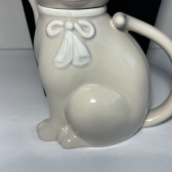 VTG Cat Lidded Teapot By Crowning Touch Collection Japan White 6 5/8” Ceramic - Picture 3 of 10